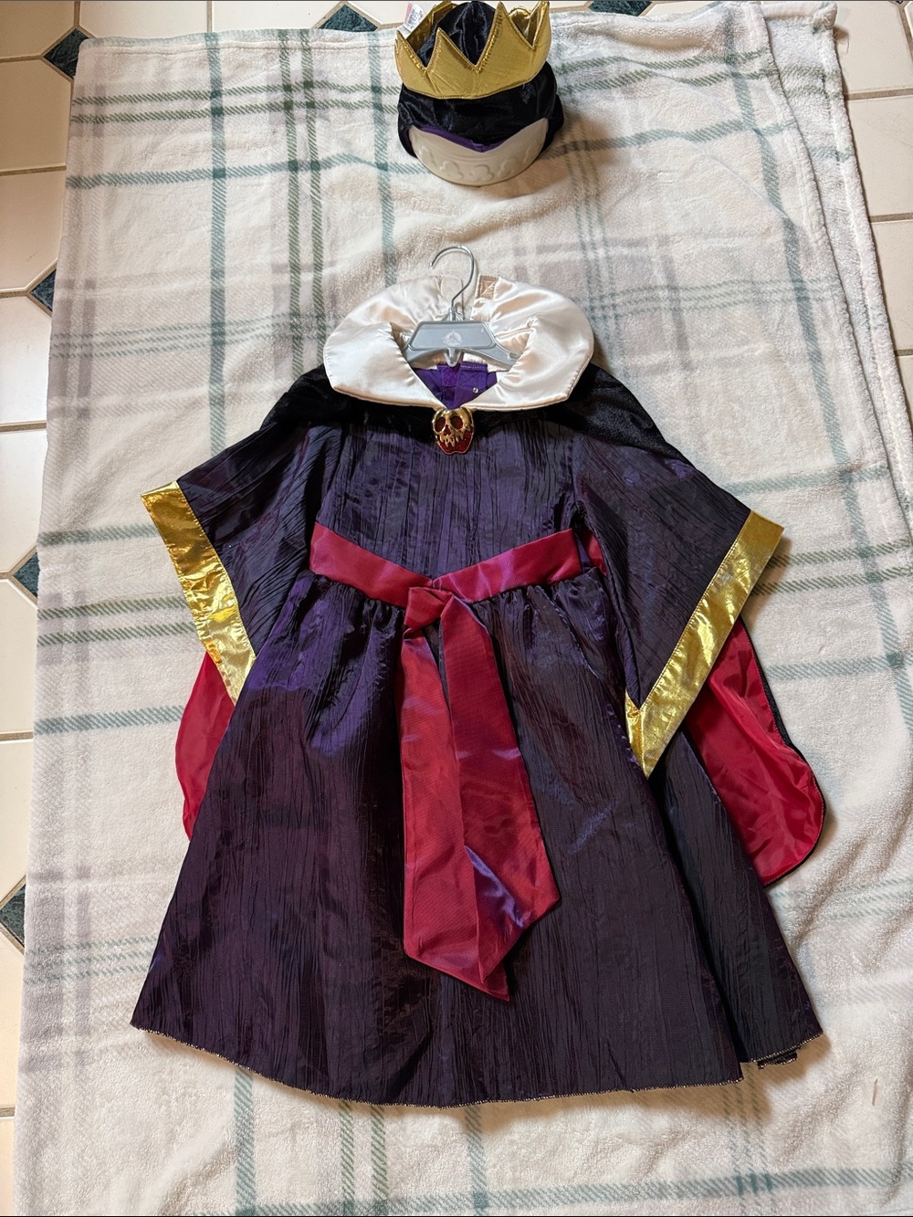 Disney Evil Queen Dress - Picture 4 of 4